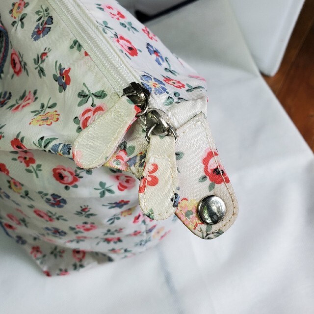 Cath Kidston(キャスキッドソン)のCath Kidston キャス・キッドソン 軽量 トートバッグ レディースのバッグ(トートバッグ)の商品写真