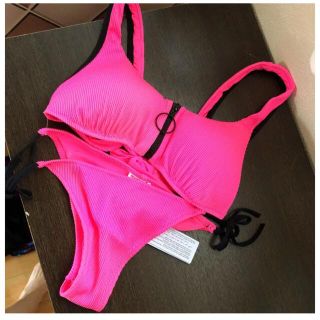 CALZEDONIA ビキニ フロントジップ 紐パン ハイレグの通販 by みぃ ...