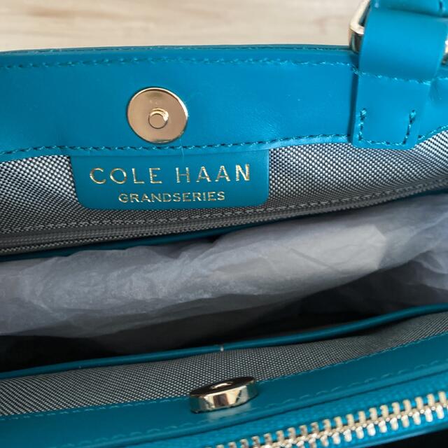 Cole Haan(コールハーン)のCOLE HAAN ショルダーバッグ レディースのバッグ(ショルダーバッグ)の商品写真