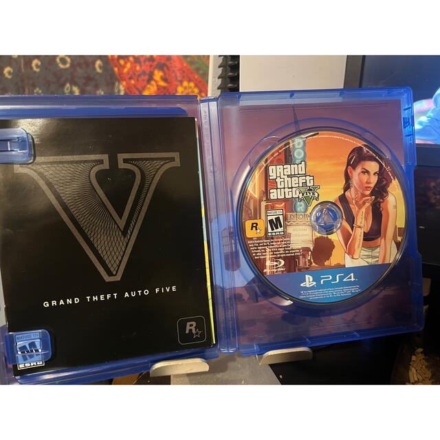 PlayStation4(プレイステーション4)の[美品]Grand Theft Auto V (輸入版:北米) PS4 エンタメ/ホビーのゲームソフト/ゲーム機本体(家庭用ゲームソフト)の商品写真