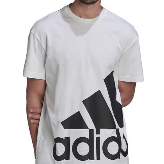 adidas(アディダス)のアディダス  adidas Tシャツ　新品　正規品　ジャイアントロゴ　L　ロゴ メンズのトップス(Tシャツ/カットソー(半袖/袖なし))の商品写真