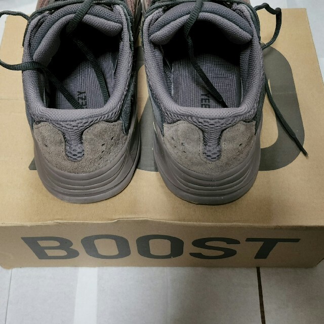 adidas(アディダス)のADIDAS YEEZY BOOST 700 モーブ 27cm メンズの靴/シューズ(スニーカー)の商品写真