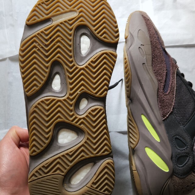 adidas(アディダス)のADIDAS YEEZY BOOST 700 モーブ 27cm メンズの靴/シューズ(スニーカー)の商品写真