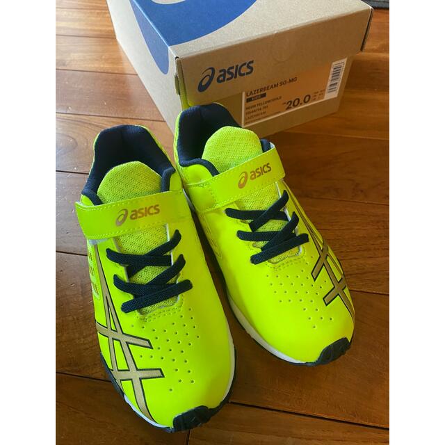 asics(アシックス)のasics レーザービーム 新品 キッズ/ベビー/マタニティのキッズ靴/シューズ(15cm~)(スニーカー)の商品写真