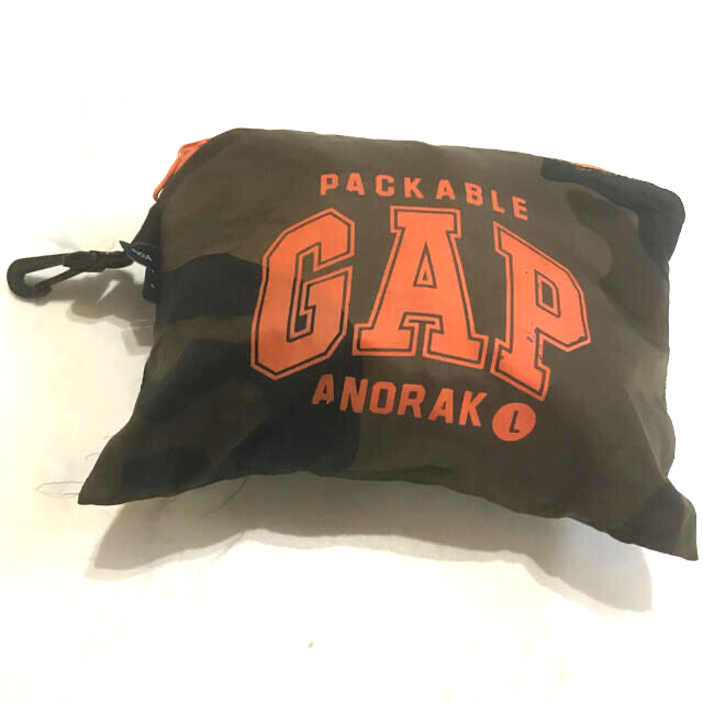 GAP Kids(ギャップキッズ)のGAP 子供用　ポケッタブルウインドブレイカー キッズ/ベビー/マタニティのキッズ服男の子用(90cm~)(ジャケット/上着)の商品写真