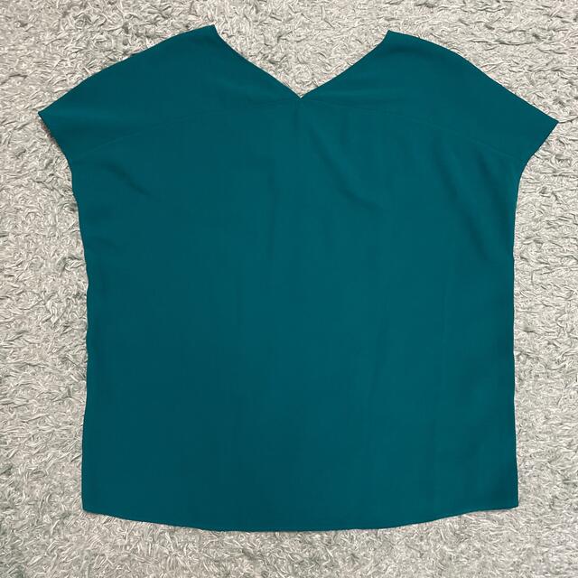 UNIQLO(ユニクロ)のブラウス　グリーン レディースのトップス(シャツ/ブラウス(半袖/袖なし))の商品写真