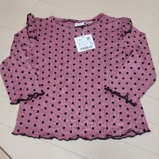 ザラキッズ(ZARA KIDS)の新品タグ付き‼️ZARA キッズ ドット柄カットソー 110cm(Tシャツ/カットソー)