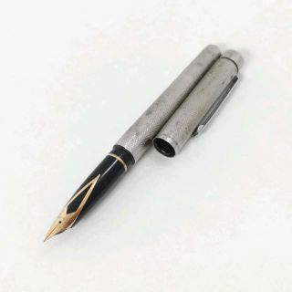 シェーファー(SHEAFFER)のシェーファー 万年筆 - シルバー 金属素材(ペン/マーカー)