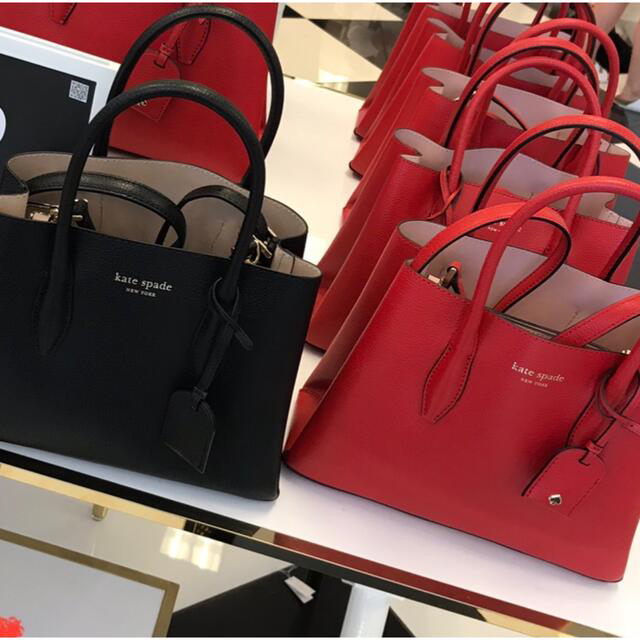 kate spade new york(ケイトスペードニューヨーク)のkate spade NEW YORK ネイビー　トートバッグ レディースのバッグ(トートバッグ)の商品写真