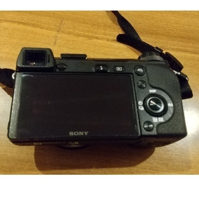 Sony NEX-6 ボディ (出品、今週末まで)