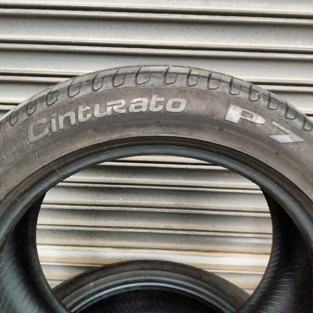 225/50R18 ﾋﾟﾚﾘ CINTUPATO P7 ほぼ新品 2本 自動車/バイクの自動車(タイヤ)の商品写真