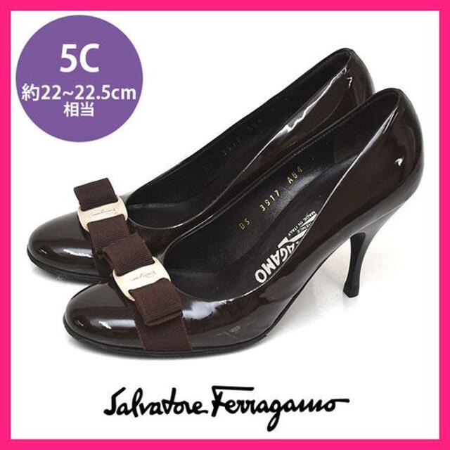 Salvatore Ferragamo(サルヴァトーレフェラガモ)のフェラガモ ヴァラリボン アーモンドトゥ パンプス 5C(約22-22.5cm) レディースの靴/シューズ(ハイヒール/パンプス)の商品写真