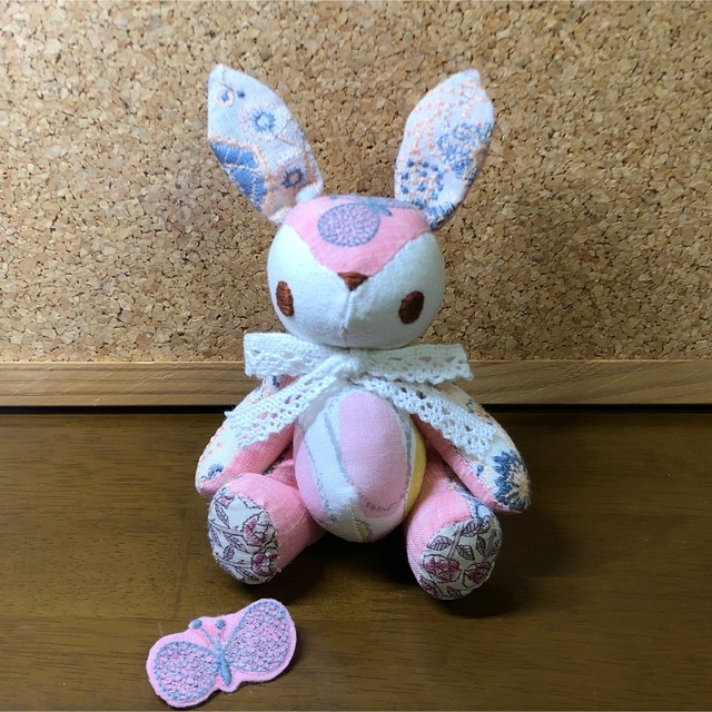 mina perhonen(ミナペルホネン)のハンドメイド ミナペルホネン生地使用 うさぎちゃん ハンドメイドのぬいぐるみ/人形(ぬいぐるみ)の商品写真