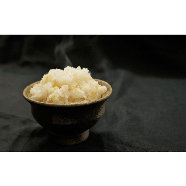 《生産農家直送》岡山西大寺幸せもち麦（キラリモチ精白麦）2kg（500ｇ×４） 食品/飲料/酒の食品(米/穀物)の商品写真