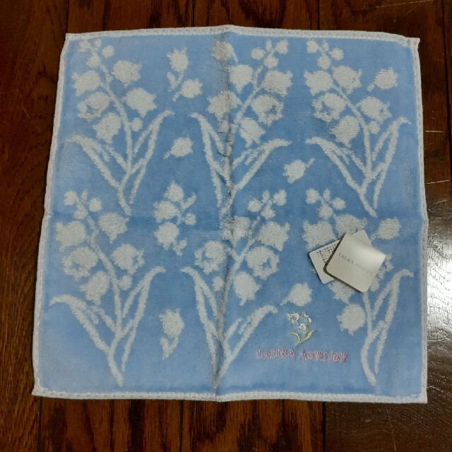 LAURA ASHLEY(ローラアシュレイ)のLAURA ASHLEY　タオルハンカチ レディースのファッション小物(ハンカチ)の商品写真