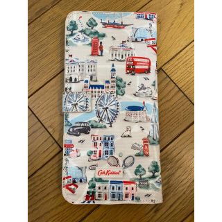 キャスキッドソン(Cath Kidston)の値下げしました。キャスキッドソン⭐︎パスポートケース新品(旅行用品)