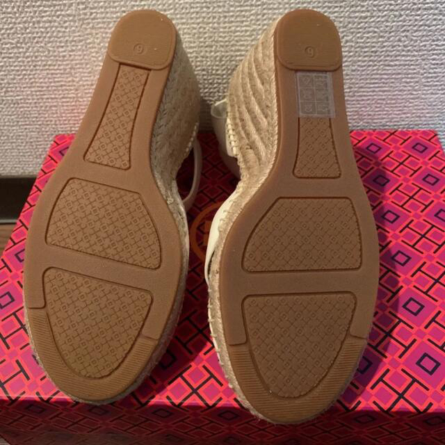Tory Burch - トリーバーチ サンダル 白 23センチ 新品未使用 サイズ6