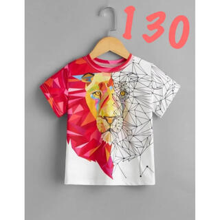 【人気柄】半袖Tシャツ　ライオンと幾何学模様プリント　レッド　赤　130(Tシャツ/カットソー)