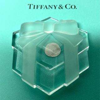 ティファニー(Tiffany & Co.)のティファニー　リボンボックス　クリスタル　　ペーパーウェイト(置物)