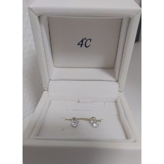 ヨンドシー(4℃)の4℃ ☆ ピアス ダイアモンド 箱付(ピアス)