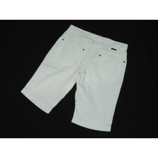 EPOCA(エポカ)のEPOCA エポカウォモ 高級デザインハーフパンツ Mサイズ  白 46 メンズのパンツ(ショートパンツ)の商品写真