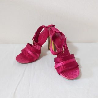 エンゾーアンジョリーニ(Enzo Angiolini)のお値下げ‼️★ENZO ANGIOLINI★ 新 品 ★ストラップサンダル💕(サンダル)