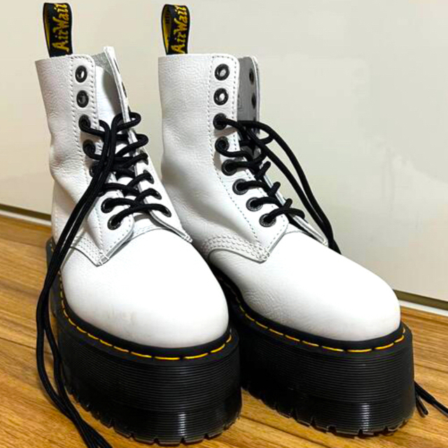 Dr.Martens(ドクターマーチン)の☆Dr Martens☆ 1460 Pascal Max 厚底ブーツ レディースの靴/シューズ(ブーツ)の商品写真