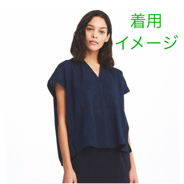 UNIQLO(ユニクロ)のユニクロ コットンエンブロイダリーブラウス（半袖） Mサイズ レディースのトップス(シャツ/ブラウス(半袖/袖なし))の商品写真