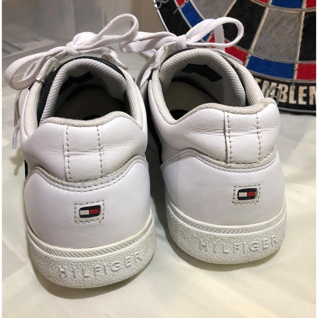 TOMMY HILFIGER(トミーヒルフィガー)のTOMMY HILFIGER レザースニーカー　26cm  白 メンズの靴/シューズ(スニーカー)の商品写真