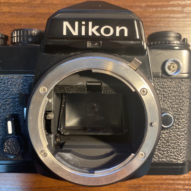 Nikon(ニコン)のNikon FE フィルムカメラ レンズ セット スマホ/家電/カメラのカメラ(フィルムカメラ)の商品写真
