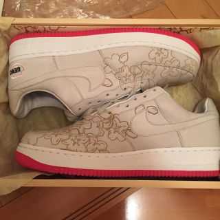 ナイキ(NIKE)のNIKE'04　AIR　FORCE1　LOW　UENO　SAKURA“上野　桜”(スニーカー)