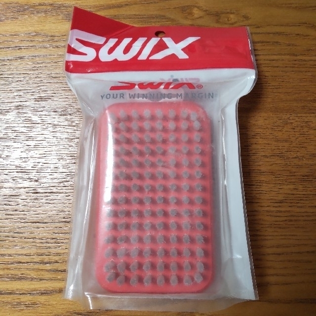 SWIX(スウィックス)のSWIX スキー・スノボ用ナイロンブラシ スポーツ/アウトドアのスキー(その他)の商品写真