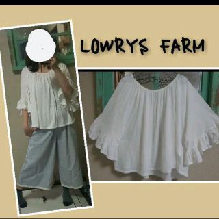 ローリーズファーム(LOWRYS FARM)のLOWRYS FARMひらひら袖カットソーティーシャツ(Tシャツ(半袖/袖なし))