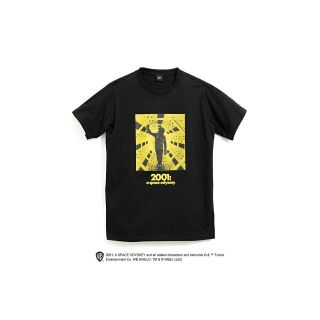 ゴーサンゴーイチプールオム(5351 POUR LES HOMMES)の【ブラック】【5/】2001: A SPACE ODYSEY ショート スリーブ Tシャツ(その他)