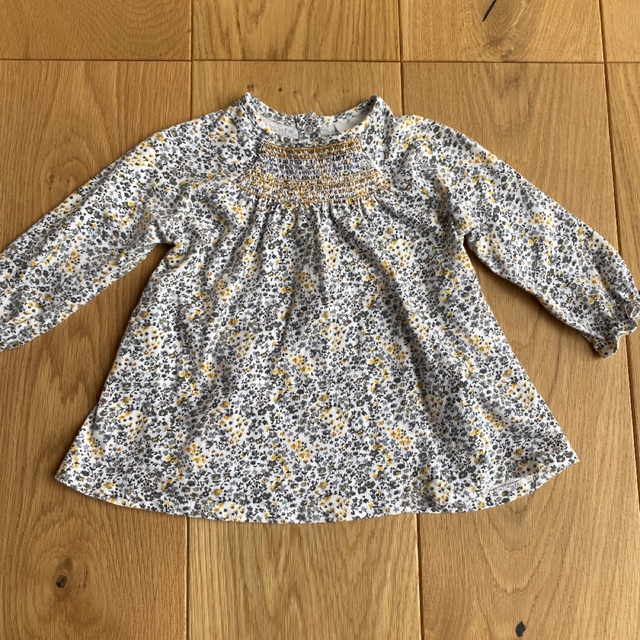 NEXT(ネクスト)の★りーまま専用★  トップス2枚セット キッズ/ベビー/マタニティのベビー服(~85cm)(シャツ/カットソー)の商品写真