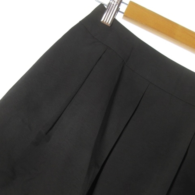 ROSSO(ロッソ)のロッソ アーバンリサーチ スカート フレア タック ミニ ONE グレー レディースのスカート(ミニスカート)の商品写真