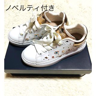 ノベルティ付きスケッチャーズスニーカー23cm