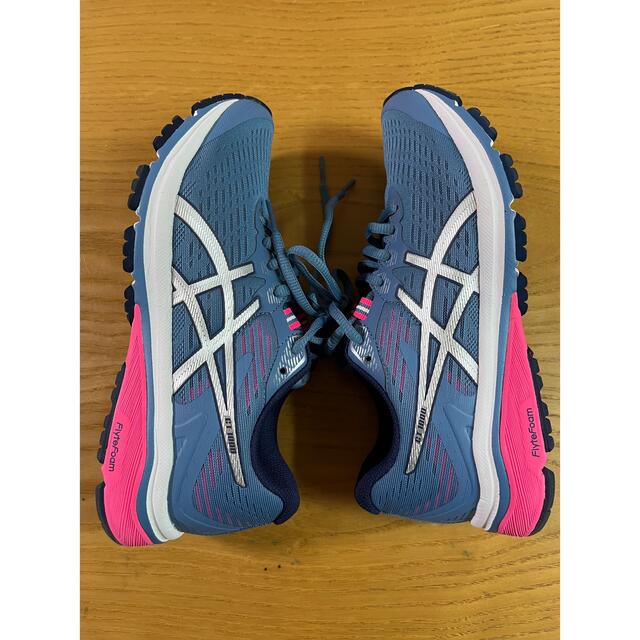 asics(アシックス)のasicsスニーカー（23.5㎝） レディースの靴/シューズ(スニーカー)の商品写真