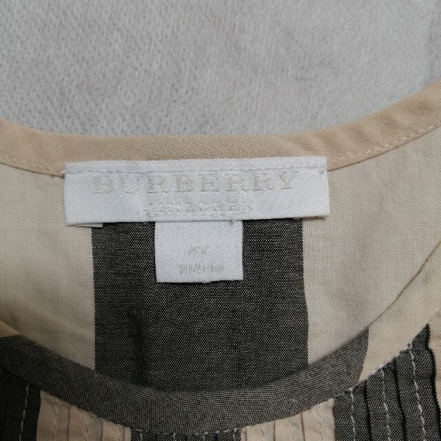 BURBERRY(バーバリー)の【値下げ】BURBERRY ノバチェックワンピース スカート 靴下 ３点セット キッズ/ベビー/マタニティのキッズ服女の子用(90cm~)(ワンピース)の商品写真