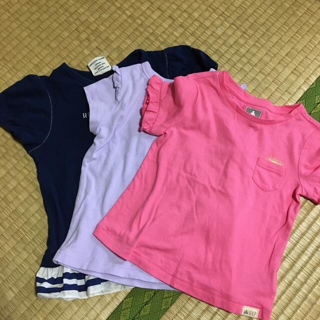 GAP(ギャップ)の女児シャツ　三着　350円 キッズ/ベビー/マタニティのキッズ服女の子用(90cm~)(Tシャツ/カットソー)の商品写真