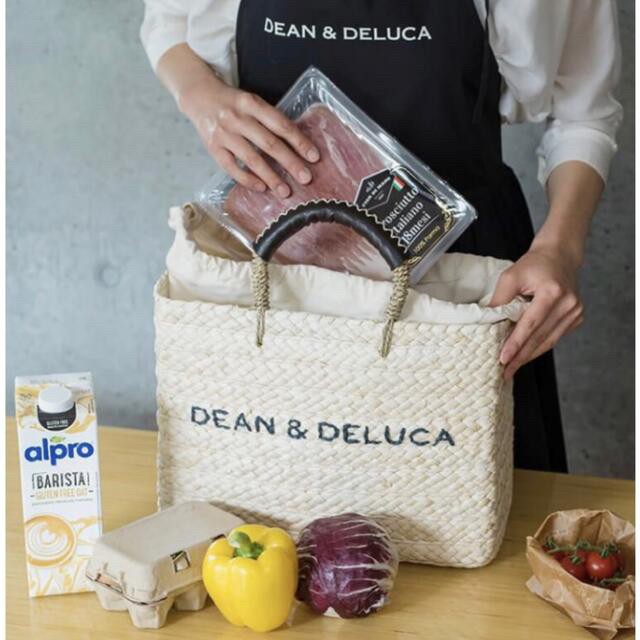 DEAN & DELUCA(ディーンアンドデルーカ)の新品未使用DEAN & DELUCA(ディーン&デルーカ保冷カゴバッグ レディースのバッグ(かごバッグ/ストローバッグ)の商品写真