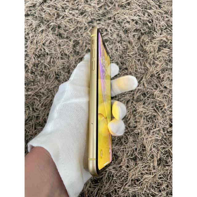 Apple(アップル)のジャンク　ソフトバンク　iPhone XR 64GB イエロー スマホ/家電/カメラのスマートフォン/携帯電話(携帯電話本体)の商品写真