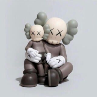 メディコムトイ(MEDICOM TOY)の新品未開封 KAWS HOLIDAY フィギュア Brown カウズ(その他)