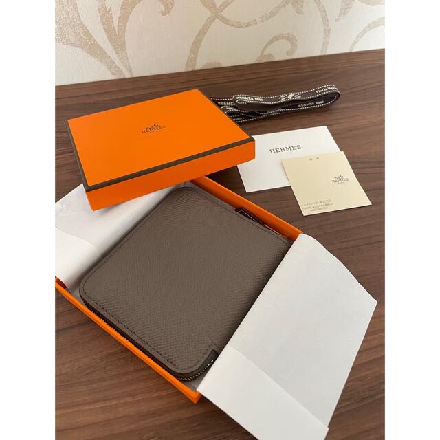 希少カラー 新品 エルメス HERMES シルクインコンパクト エタン - 財布