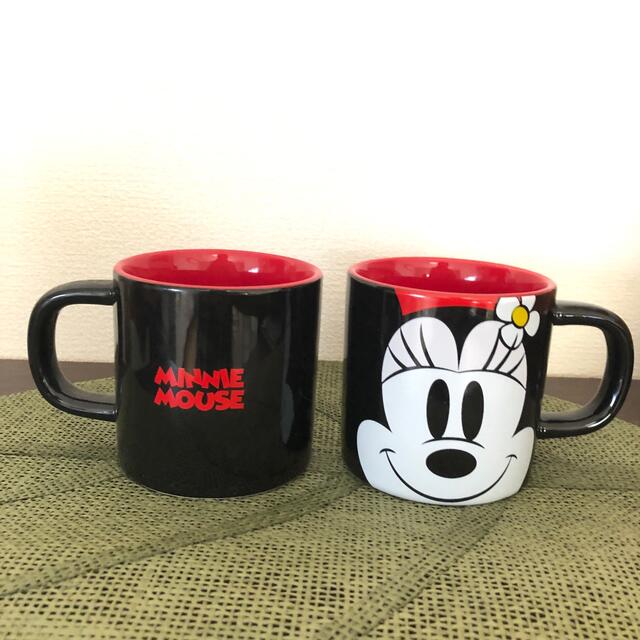 ミニーマウス(ミニーマウス)の2個セット　ミニーマウス　マグカップ   コーヒーカップ　ミッキー　ディズニー インテリア/住まい/日用品のキッチン/食器(グラス/カップ)の商品写真