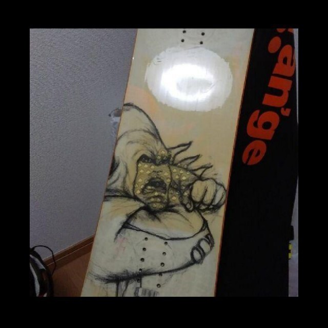 ROSSIGNOL(ロシニョール)のあいか様専用　ロシニョール　スノボ　板 スポーツ/アウトドアのスノーボード(ボード)の商品写真
