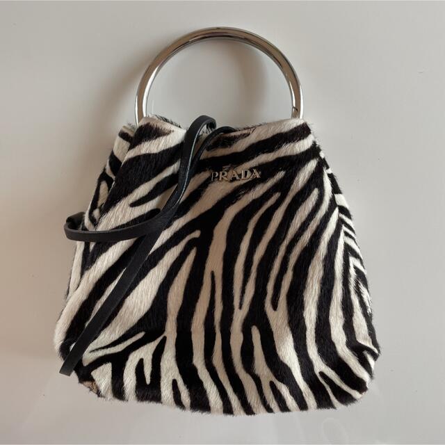 PRADA(プラダ)のprada ハラコ　ゼブラ　ハンドバッグ　巾着 レディースのバッグ(ハンドバッグ)の商品写真