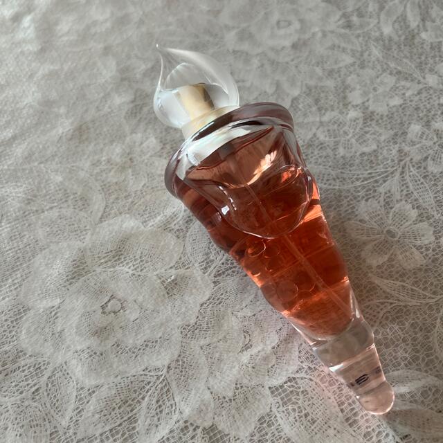 ESTELLE DE VALROSE(エステルドバルローズ)のオールオブミークリスタルオードパフューム コスメ/美容の香水(香水(女性用))の商品写真