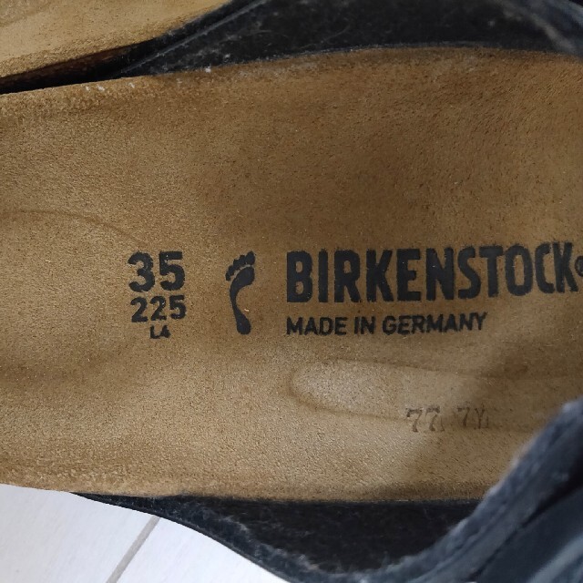 BIRKENSTOCK(ビルケンシュトック)の美品！ビルケンシュトック　35　ブラック レディースの靴/シューズ(サンダル)の商品写真