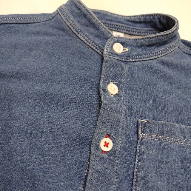 MUJI (無印良品)(ムジルシリョウヒン)の無印良品 KIDS♡デニムシャツ　80サイズ キッズ/ベビー/マタニティのベビー服(~85cm)(シャツ/カットソー)の商品写真